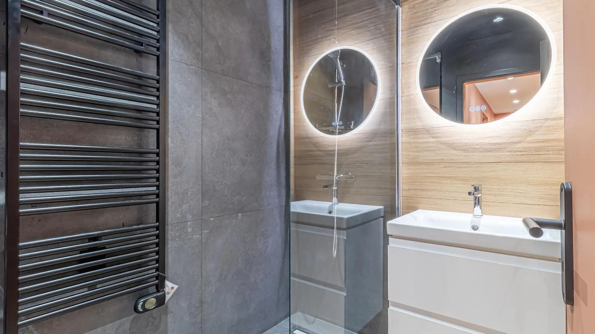 Charmant Appartement A نيس شقة